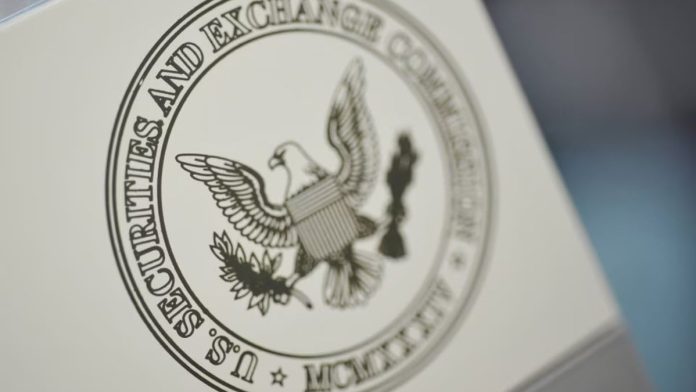 नियामकाकडून कायदेशीर धमकी मिळाल्यानंतर Crypto.com ने US SEC वर दावा दाखल केला