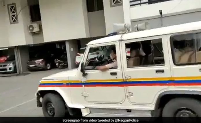 नागपुरात ट्रकच्या चाकाखाली येऊन स्कूटरवरून पडून ७ वर्षीय मुलीचा मृत्यू