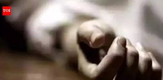 कात्रज येथे संथ गतीने चालणाऱ्या ट्रकला कारने धडक दिल्याने एकाचा मृत्यू पुणे बातम्या